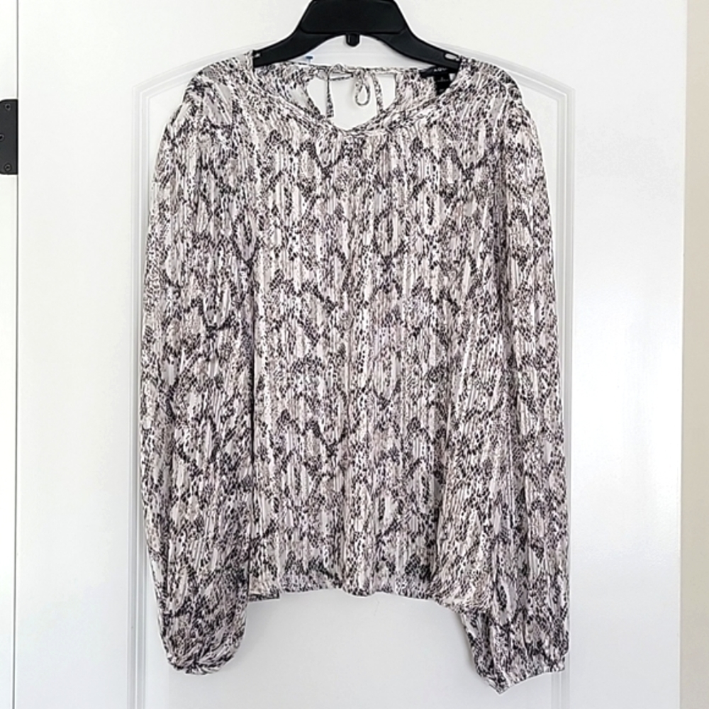 AQUA BY BLOOMINGDALE'S NUDE MULTICOLOR METALLIC BLOUSE Size M